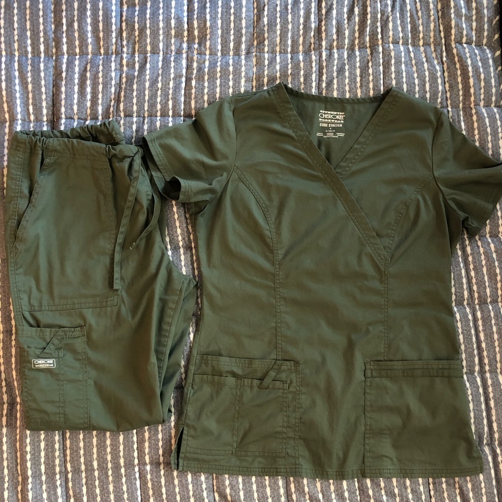 Cherokee Core Stretch Olive Scrub Set Size Small